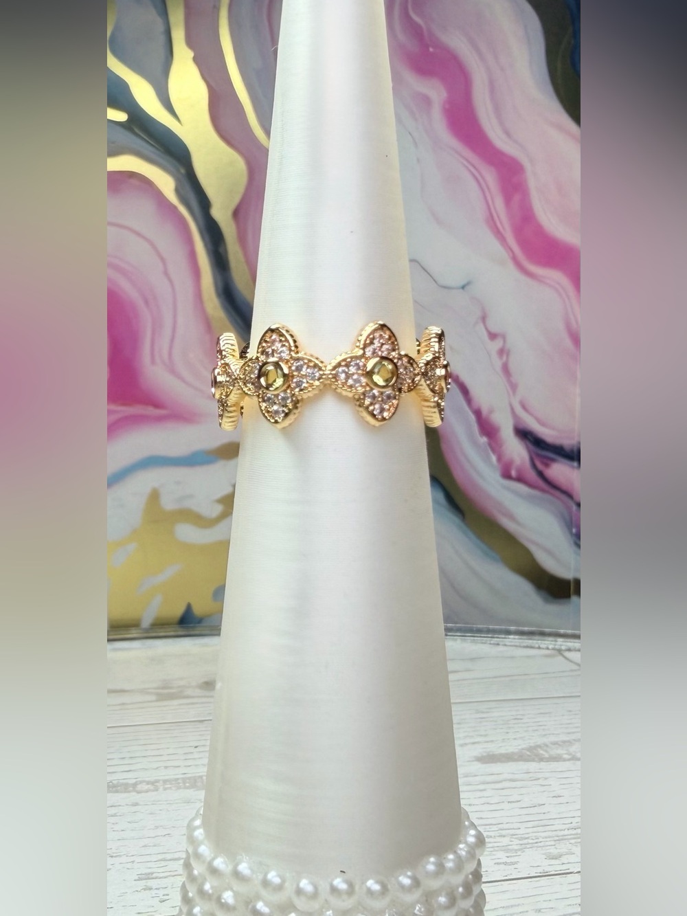 Bomb Party August 2026 Clover Ring- “Eternal Sunshine” on Gold, Size 7 RG84881